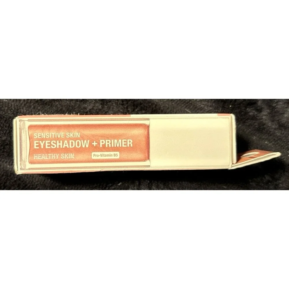 NEW Neutrogena Sensitive Skin 2 in 1 Eyeshadow + Primer,‎ Rose Gold